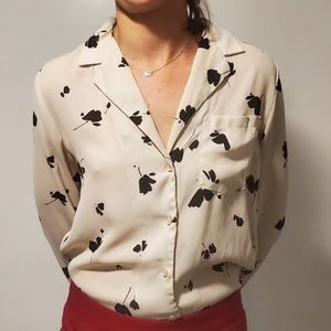 Hella cute flower button down